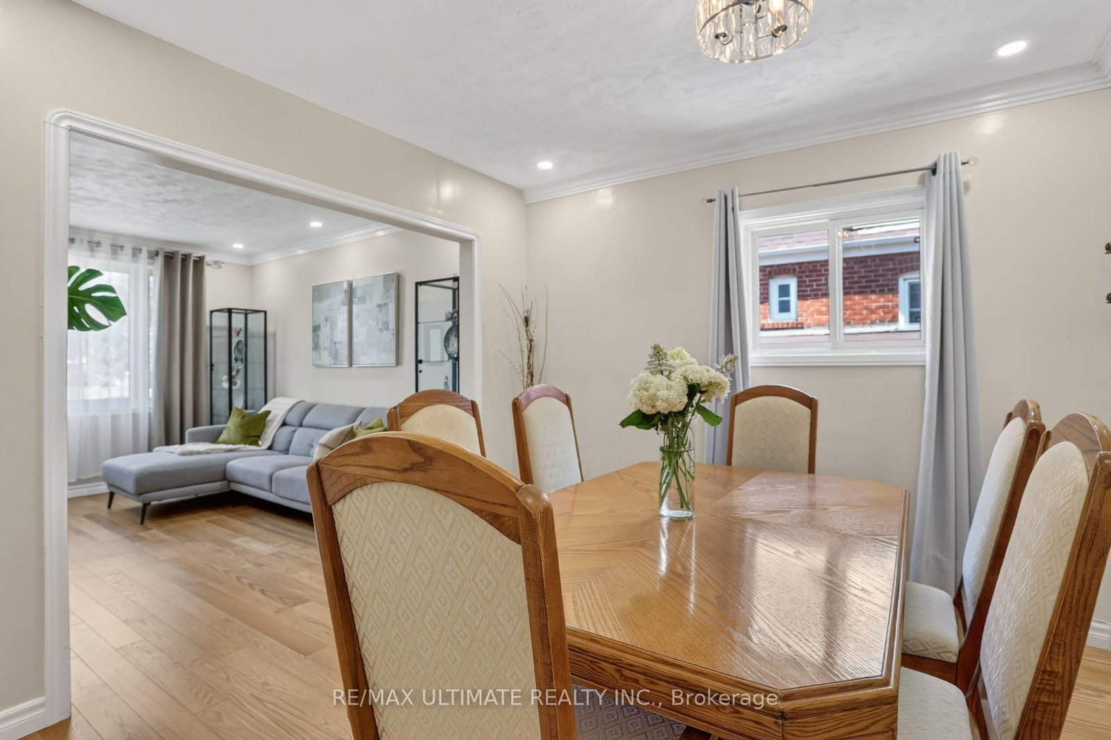 11 Midholm Drive • Toronto, ON photo 12