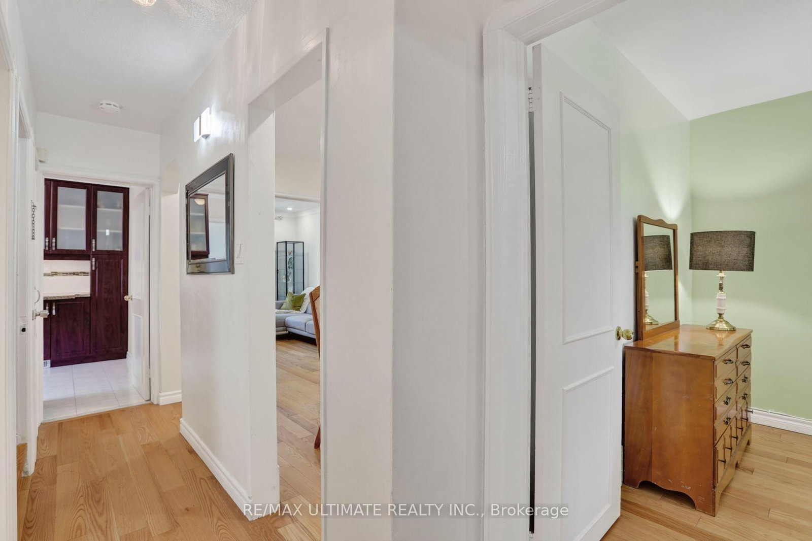 11 Midholm Drive • Toronto, ON photo 20