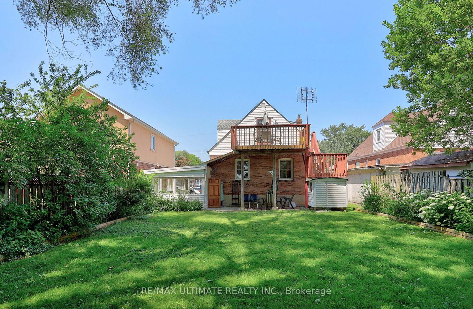 11 Midholm Drive • Toronto, ON photo 49