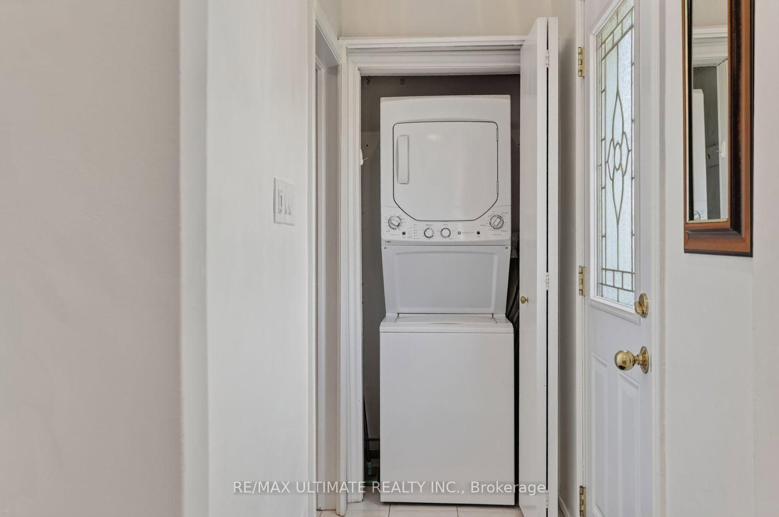 11 Midholm Drive • Toronto, ON photo 6