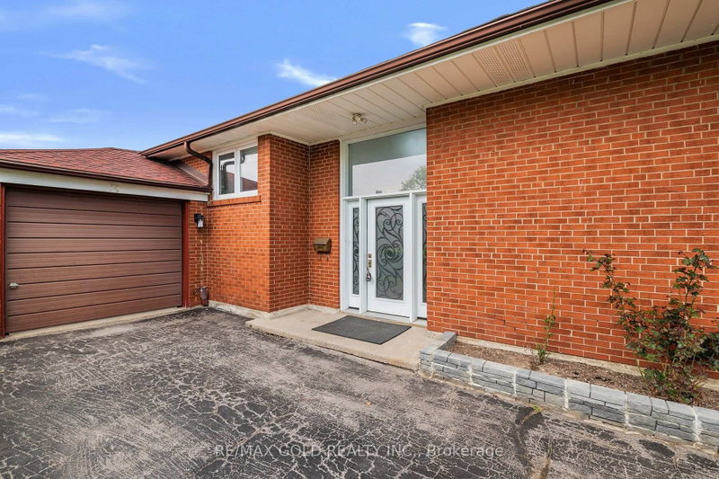 3 Willamere Drive