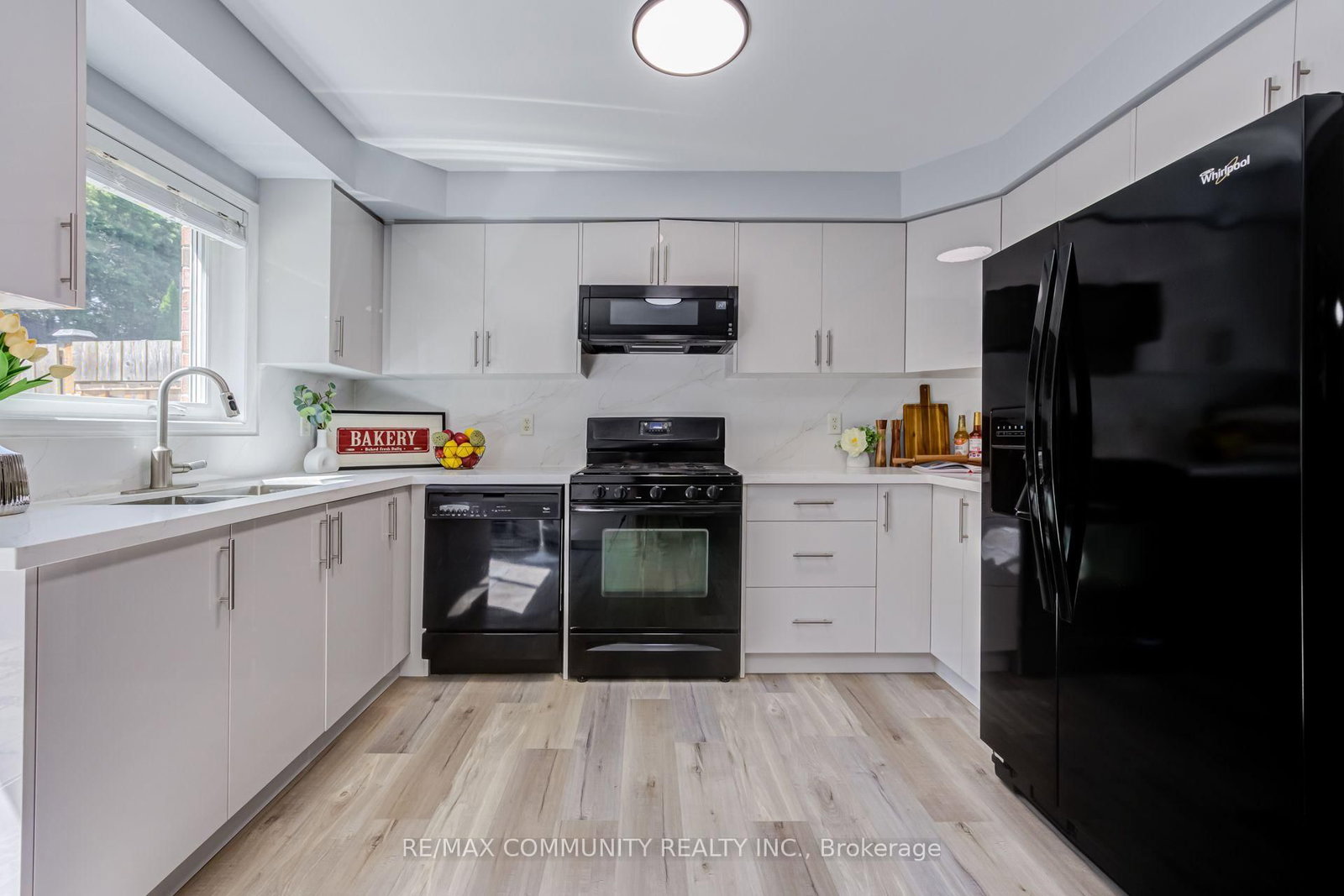 69 McSweeney Crescent • Ajax, ON photo 14
