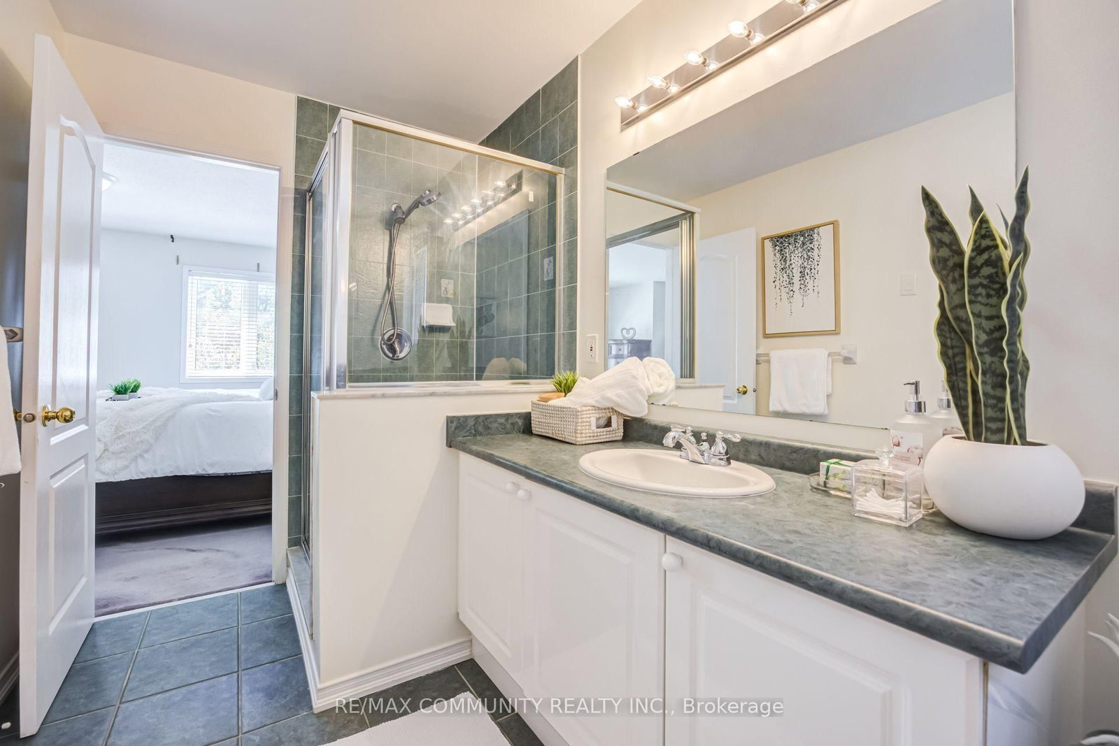 69 McSweeney Crescent • Ajax, ON photo 25