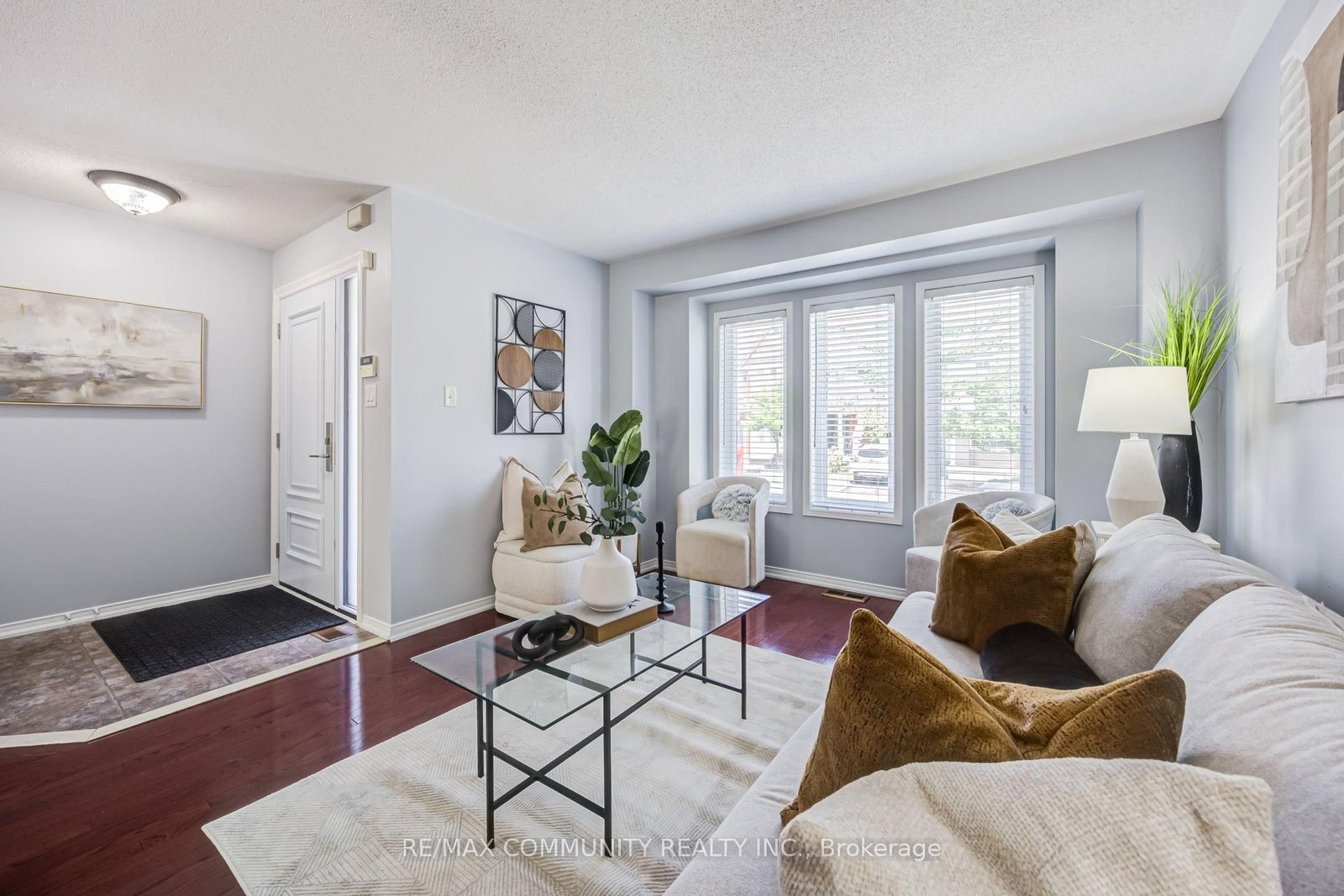 69 McSweeney Crescent • Ajax, ON photo 6