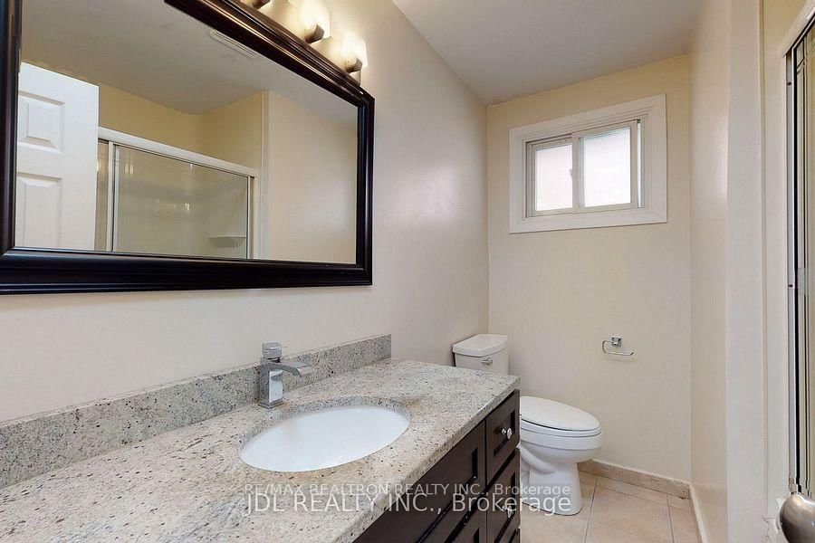 517 Fairleigh Avenue • Oshawa, ON photo 12