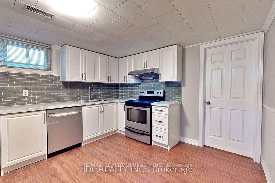 517 Fairleigh Avenue • Oshawa, ON photo 14