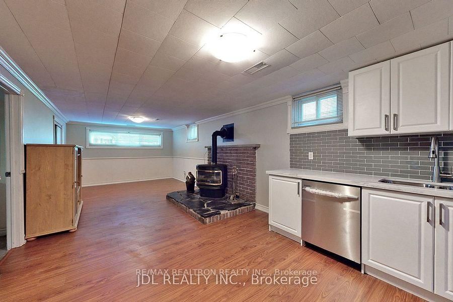 517 Fairleigh Avenue • Oshawa, ON photo 15