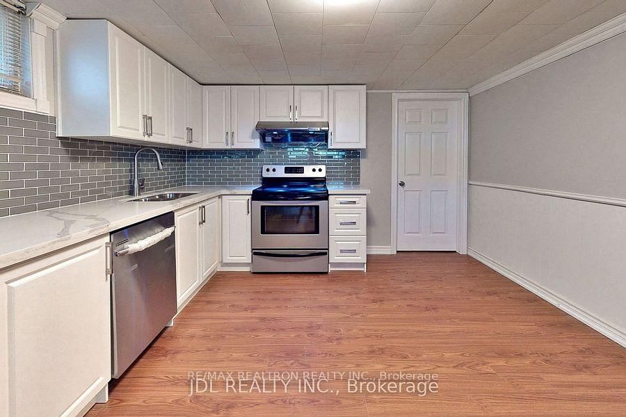 517 Fairleigh Avenue • Oshawa, ON photo 17