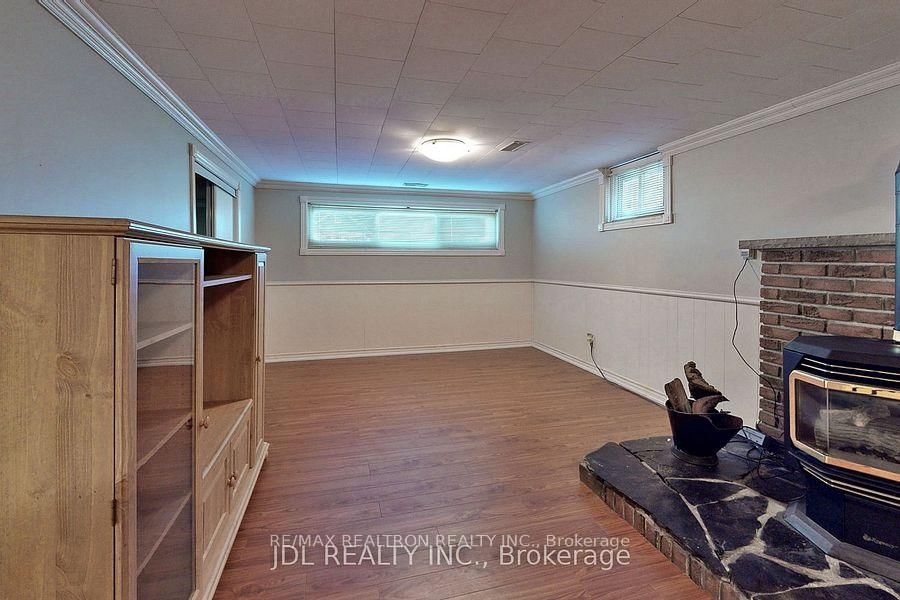 517 Fairleigh Avenue • Oshawa, ON photo 18