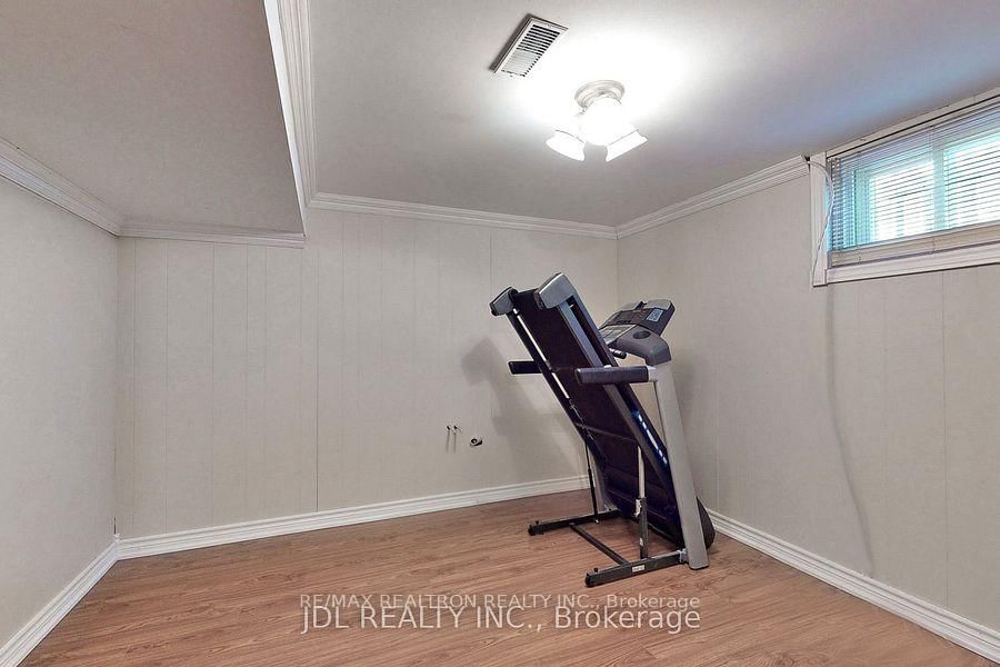 517 Fairleigh Avenue • Oshawa, ON photo 20