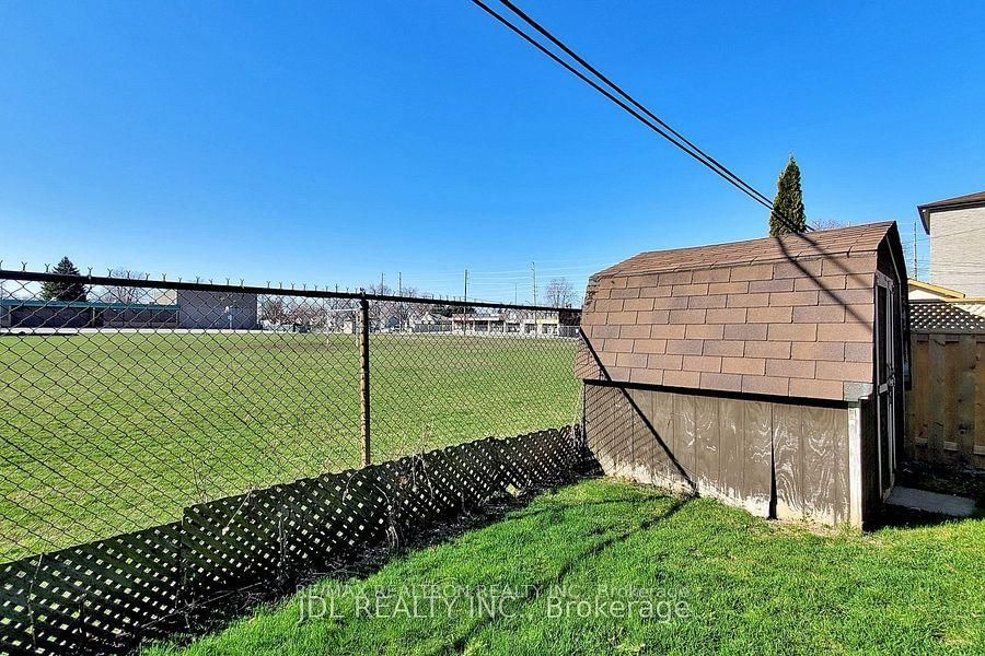 517 Fairleigh Avenue • Oshawa, ON photo 25