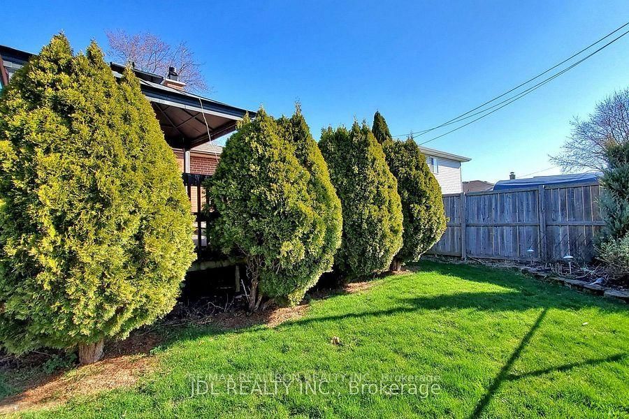 517 Fairleigh Avenue • Oshawa, ON photo 26