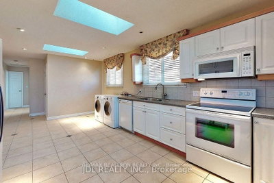 517 Fairleigh Avenue • Oshawa, ON photo 5