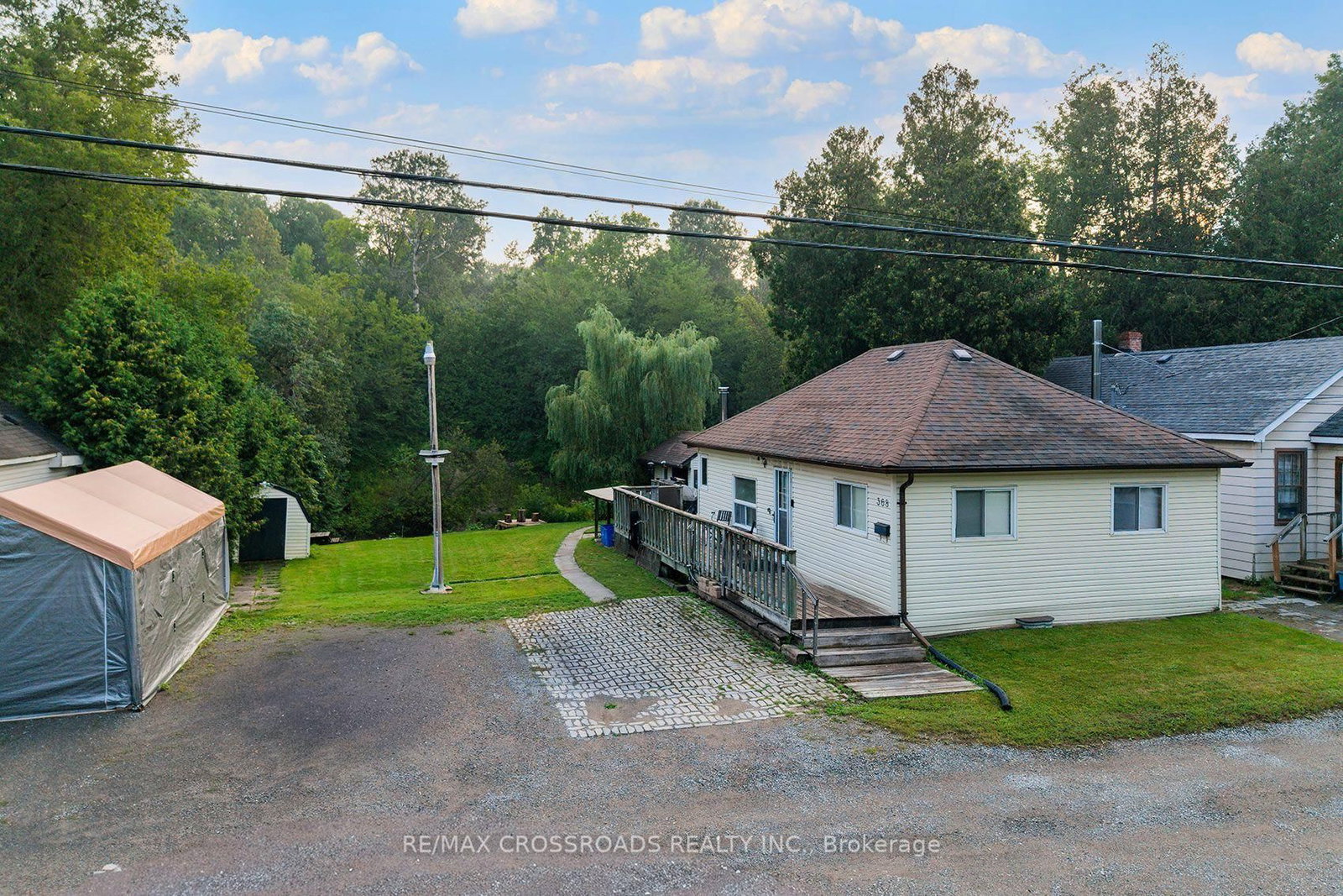 368 Cedar Valley Boulevard • Oshawa, ON photo 1