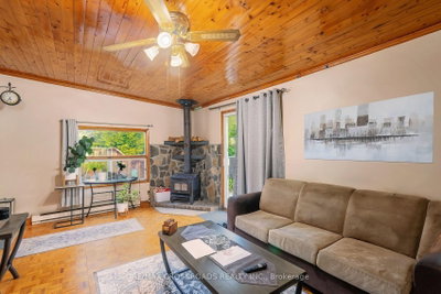 368 Cedar Valley Boulevard • Oshawa, ON photo 6