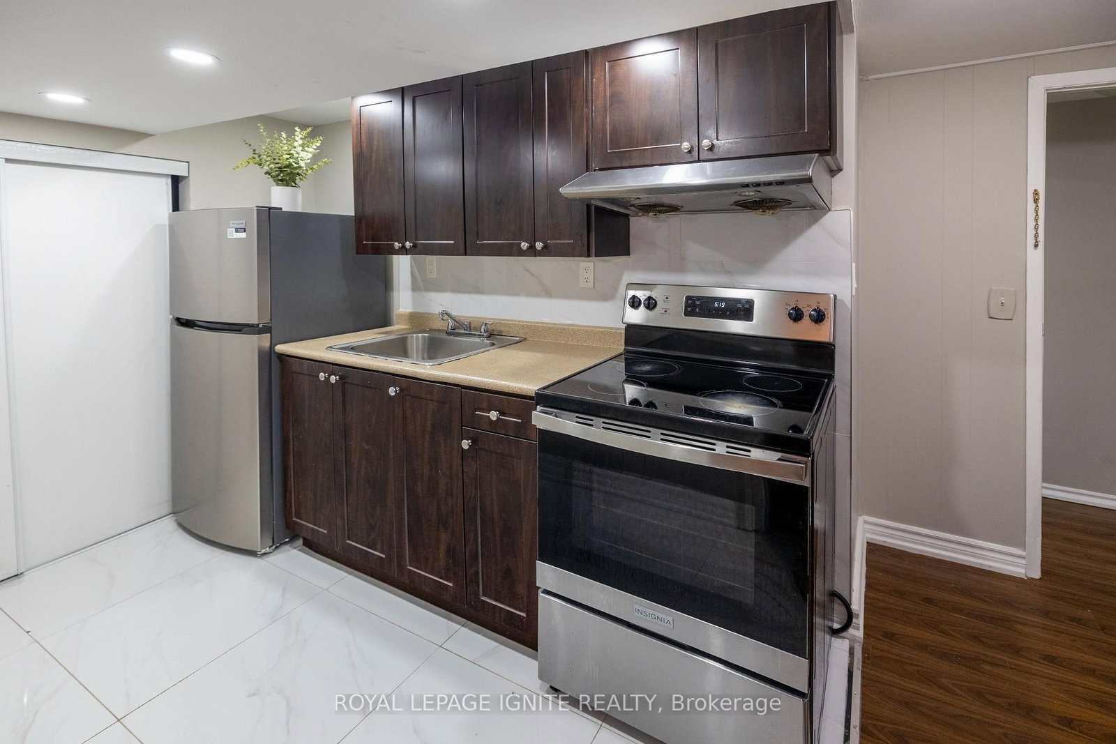 803 Fairview Avenue • Pickering, ON photo 18