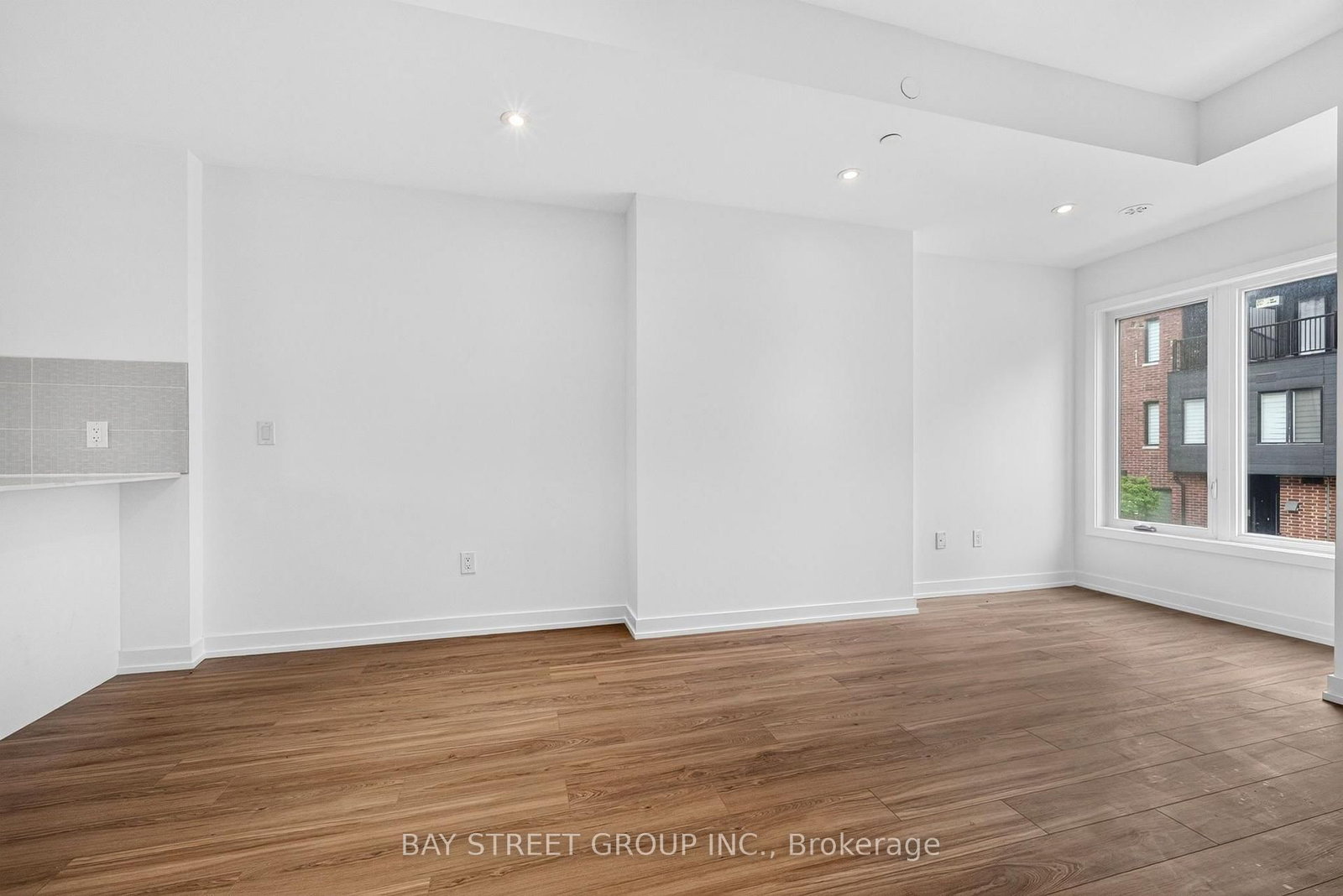 29 Calamint Lane • Toronto, ON photo 11
