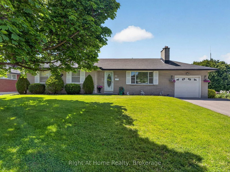 47 Churchill Avenue