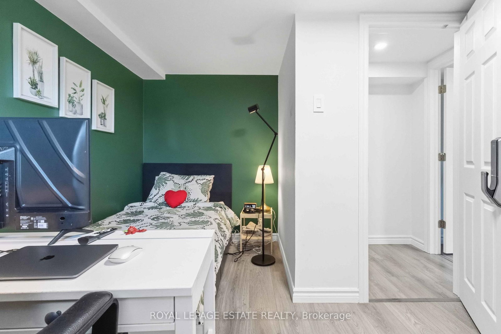182 Coleman Avenue • Toronto, ON photo 32
