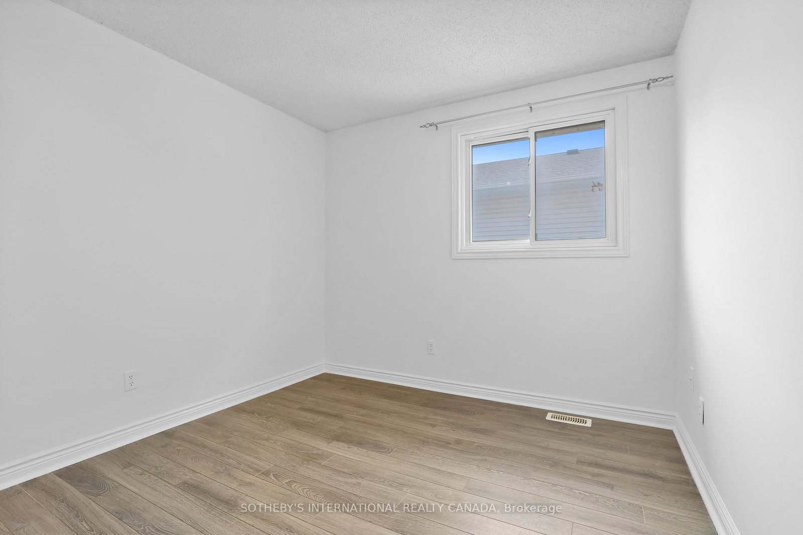 12 Dunkin Avenue • Clarington, ON photo 21