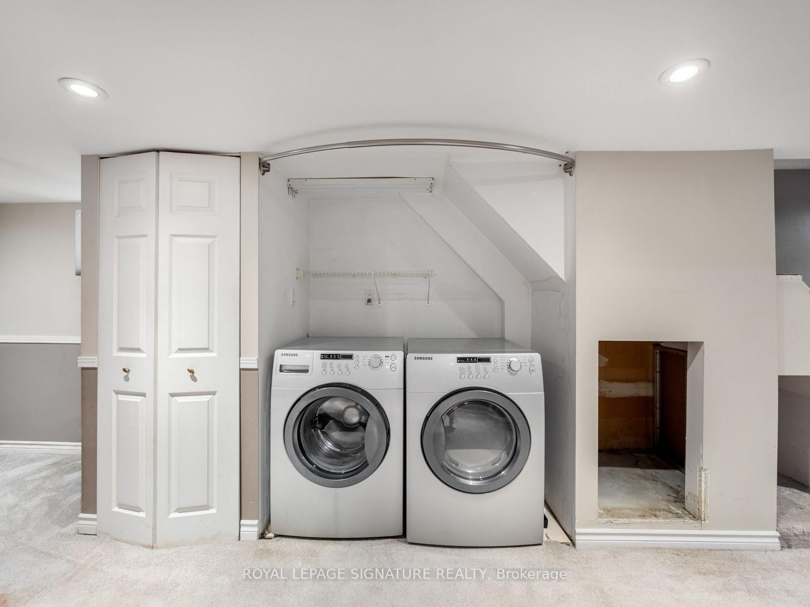 511 Donlands Avenue • Toronto, ON photo 32