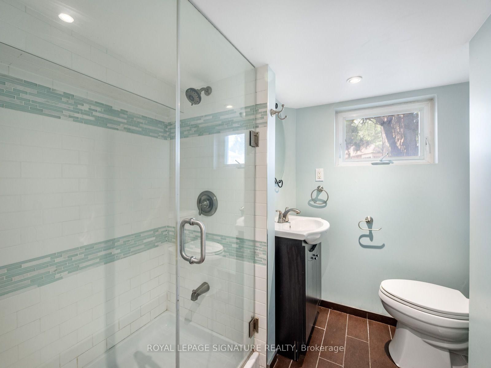 511 Donlands Avenue • Toronto, ON photo 33