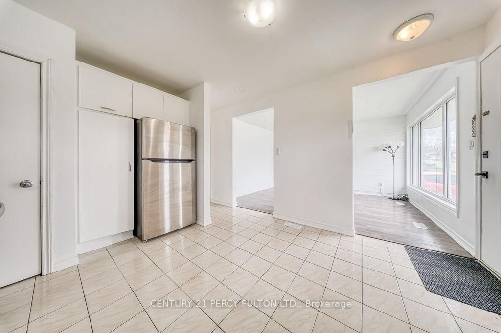 381 Conant Street • Oshawa, ON photo 23
