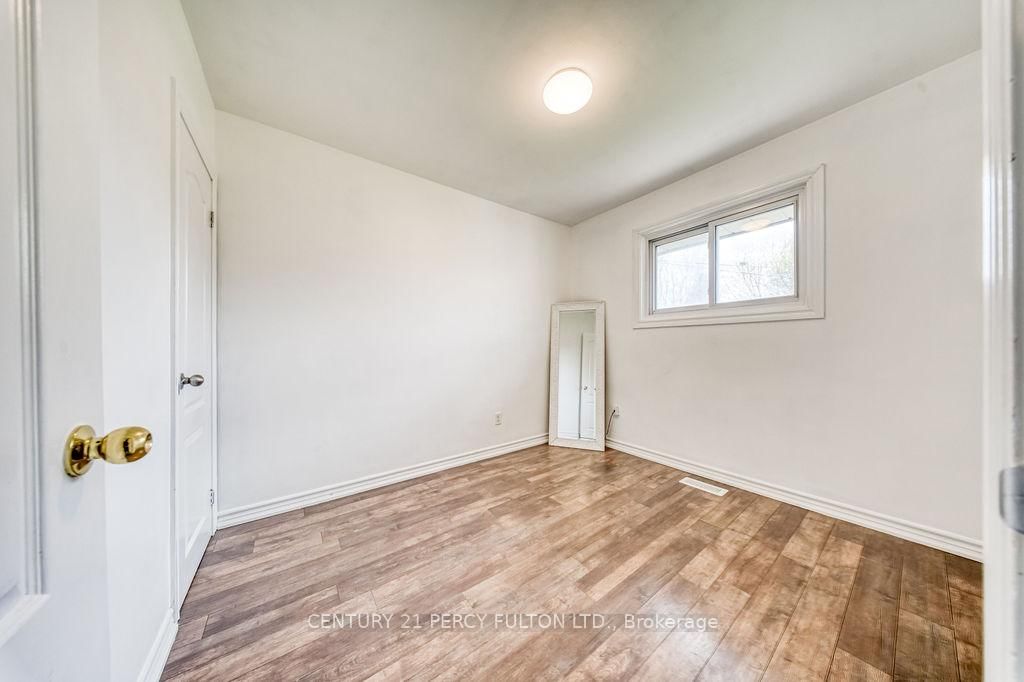 381 Conant Street • Oshawa, ON photo 29