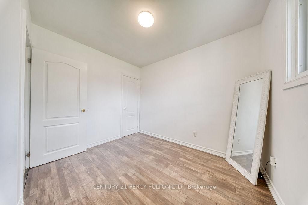 381 Conant Street • Oshawa, ON photo 30