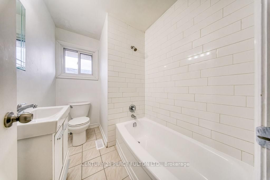 381 Conant Street • Oshawa, ON photo 31
