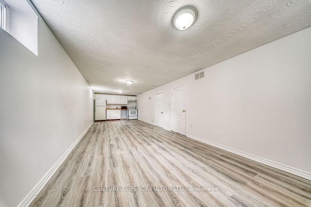381 Conant Street • Oshawa, ON photo 39