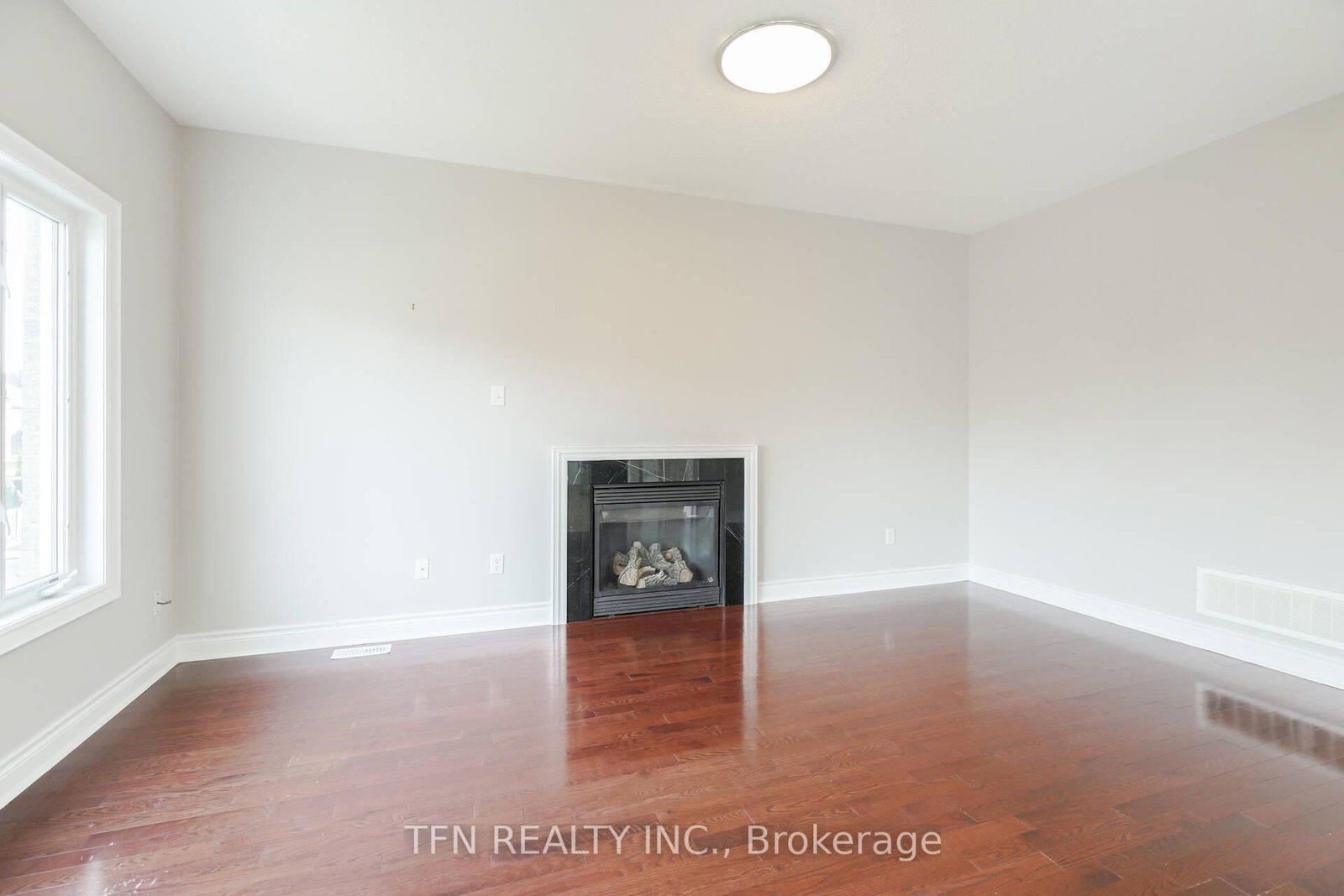 1648 Pennel Drive, Unit Upper - Photo 11