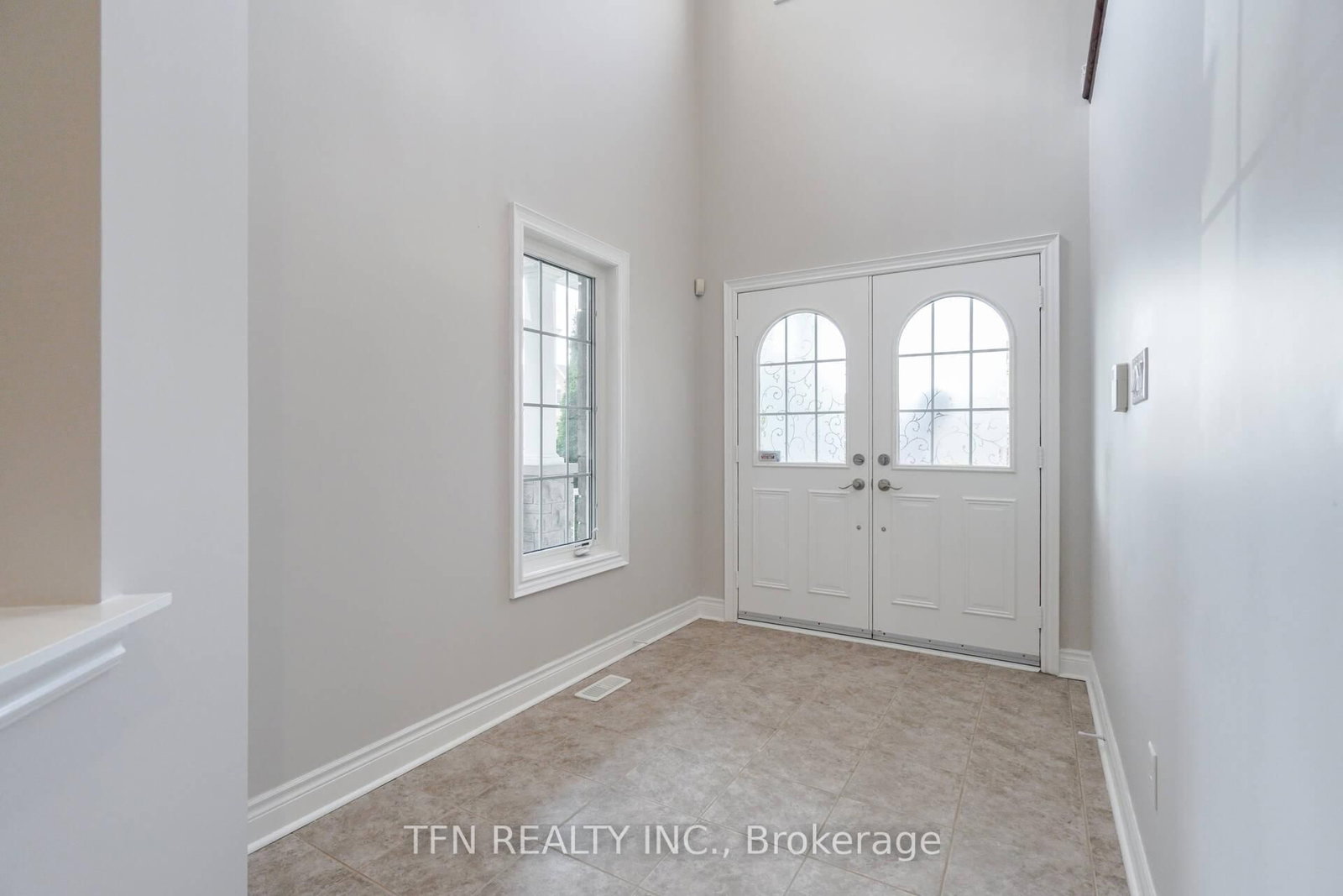 1648 Pennel Drive, Unit Upper - Photo 5
