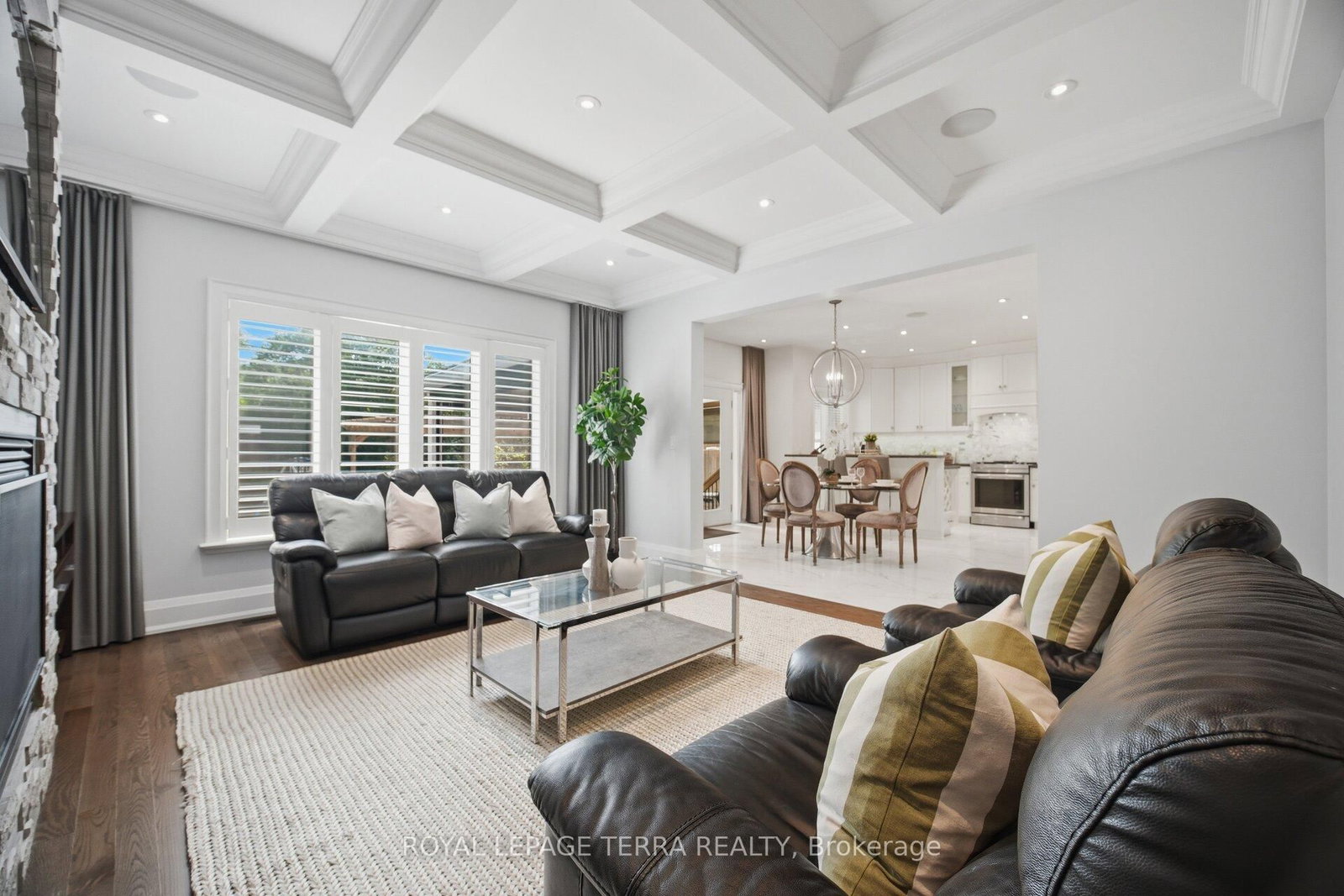 27 Minford Avenue • Toronto, ON photo 21
