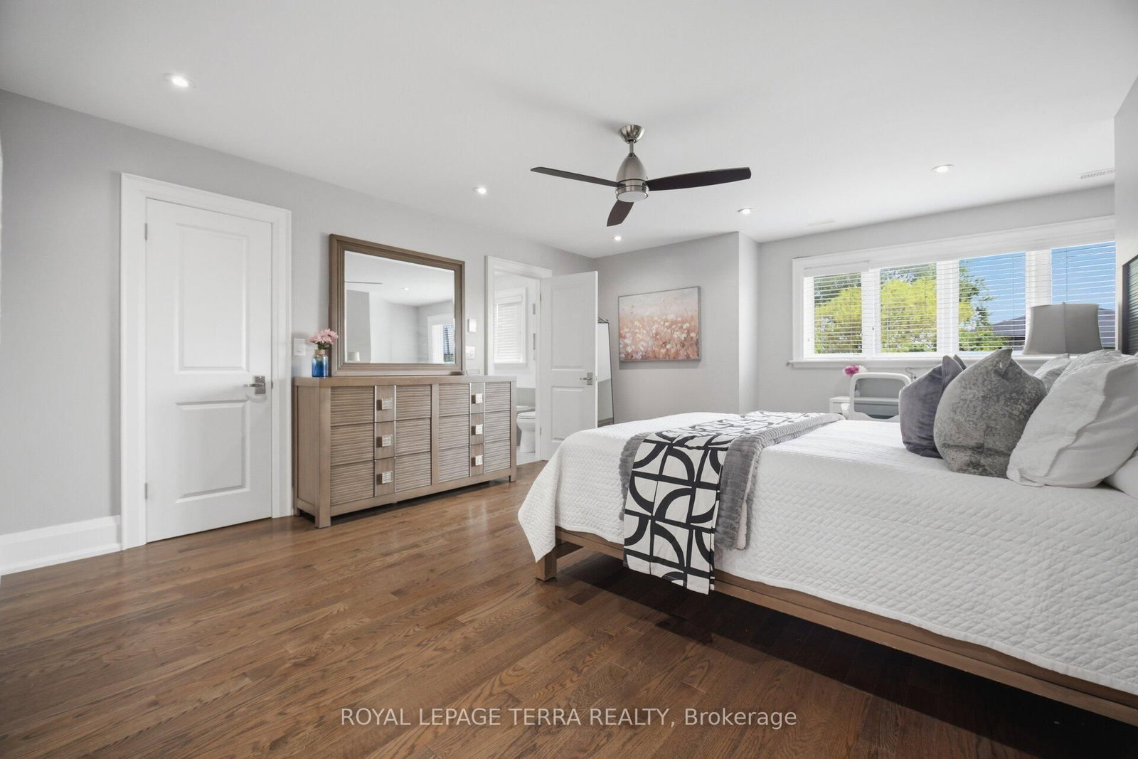 27 Minford Avenue • Toronto, ON photo 26