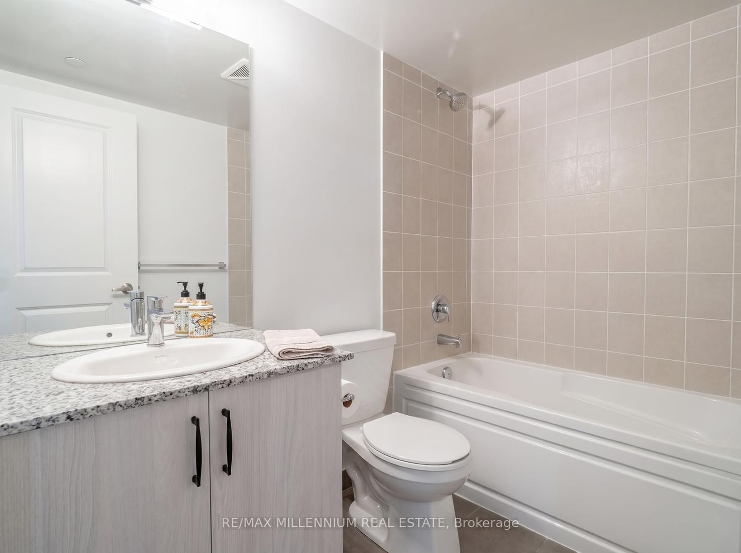 20 Meadow Glen Place • #1206 • Toronto, ON photo 12