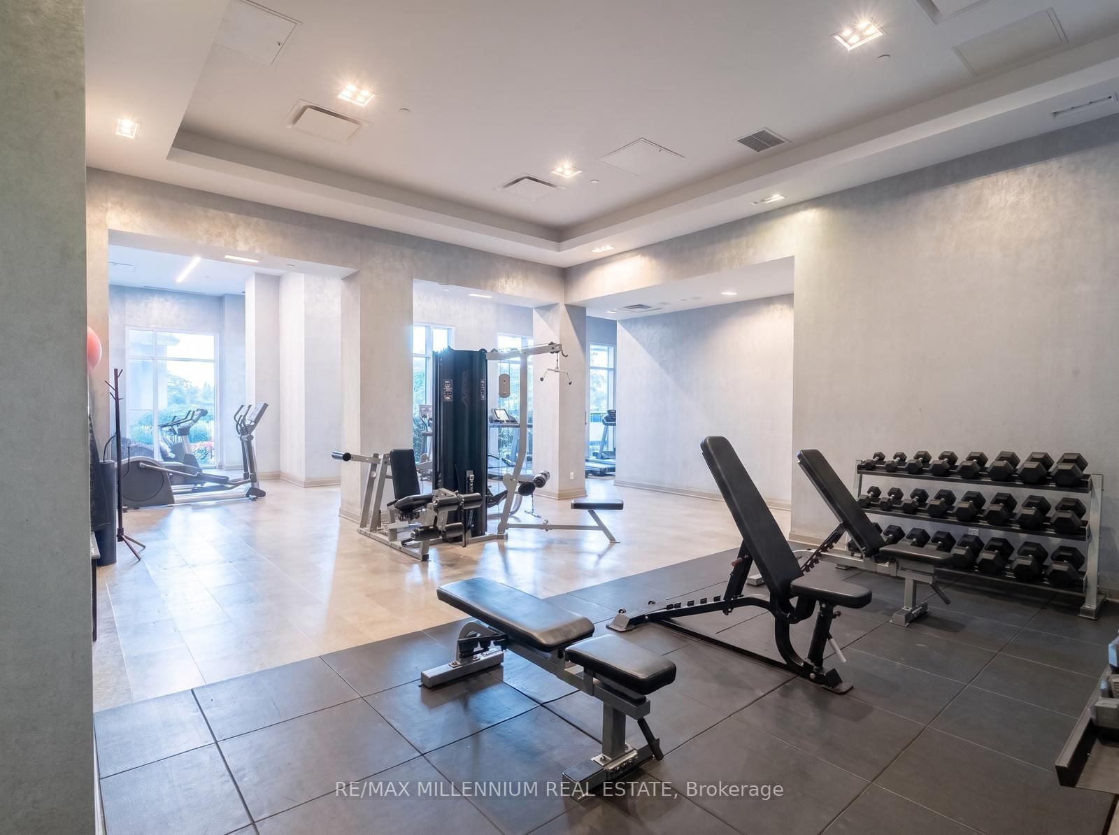 20 Meadow Glen Place • #1206 • Toronto, ON photo 19
