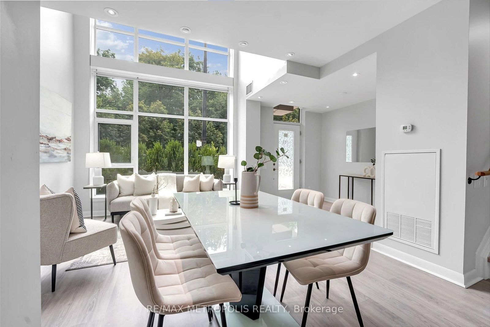 180 Borough Drive • Toronto, ON photo 21