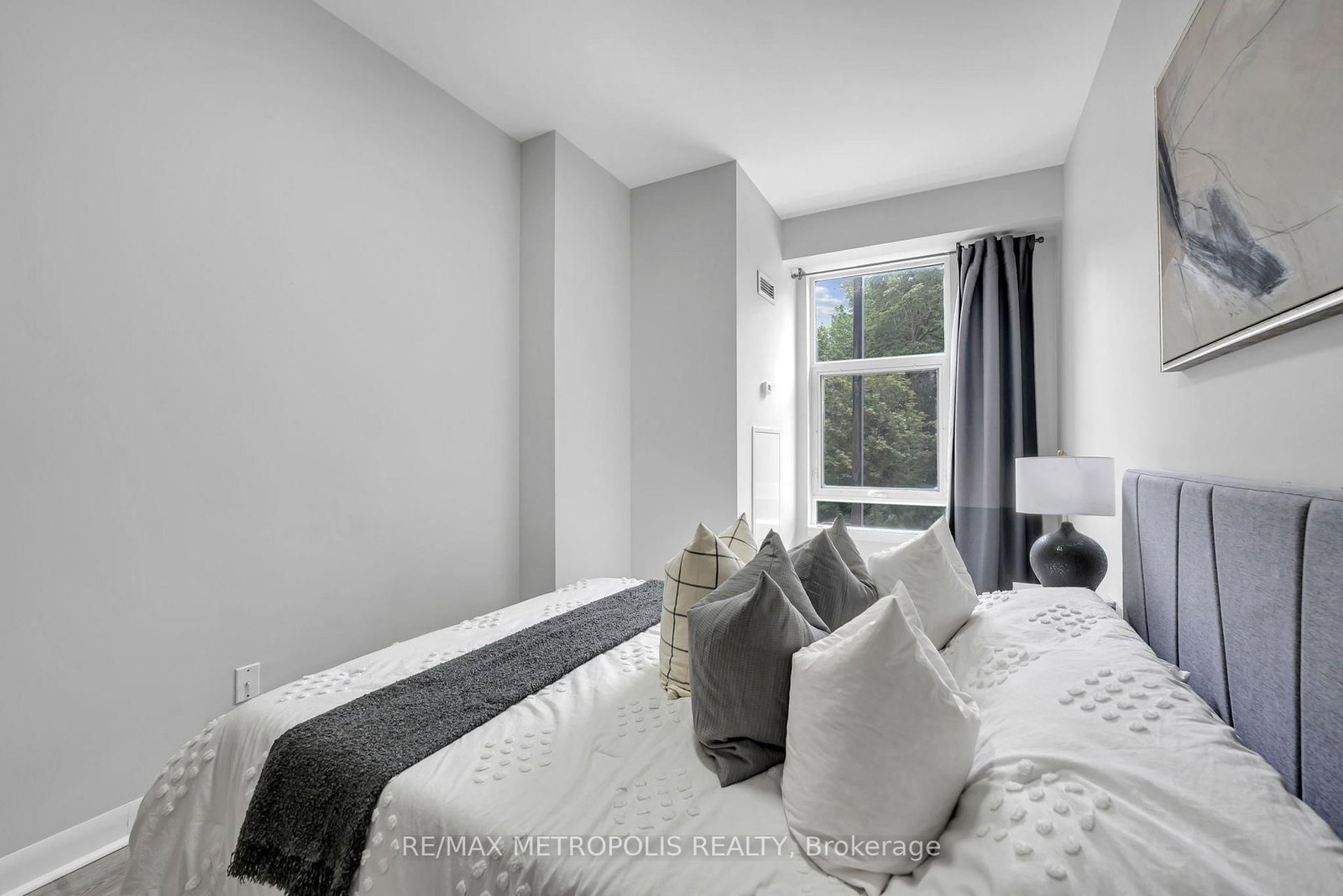 180 Borough Drive • Toronto, ON photo 29
