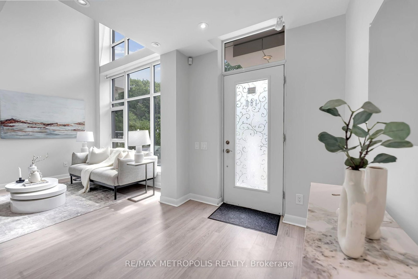 180 Borough Drive • Toronto, ON photo 8