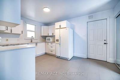 548 Front Street • Oshawa, ON photo 3