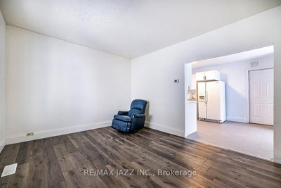 548 Front Street • Oshawa, ON photo 6