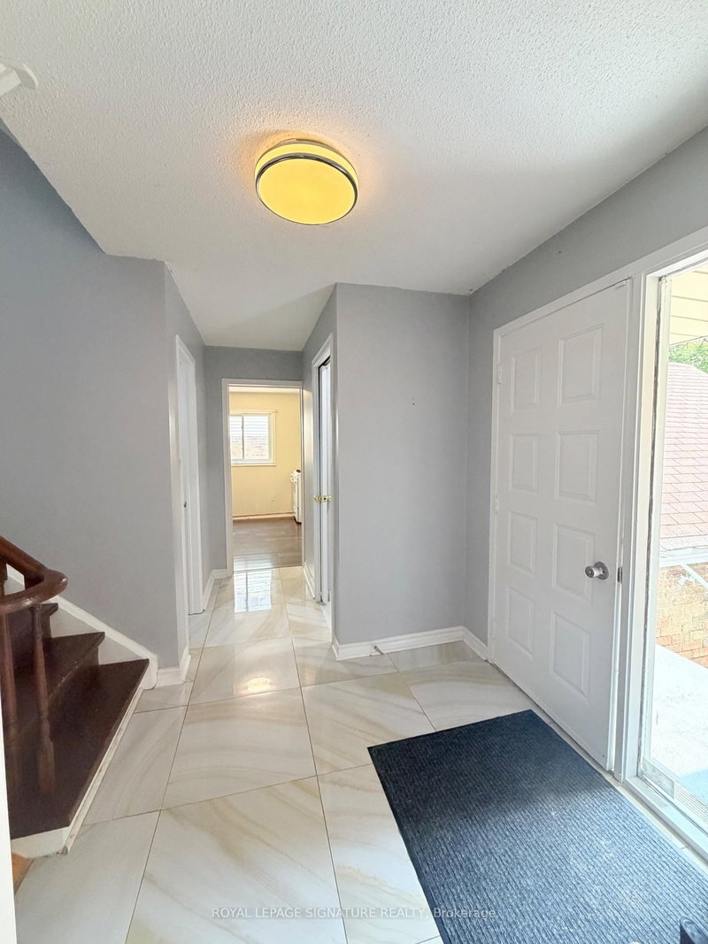 Main and Upper - 41 Broadbridge Drive