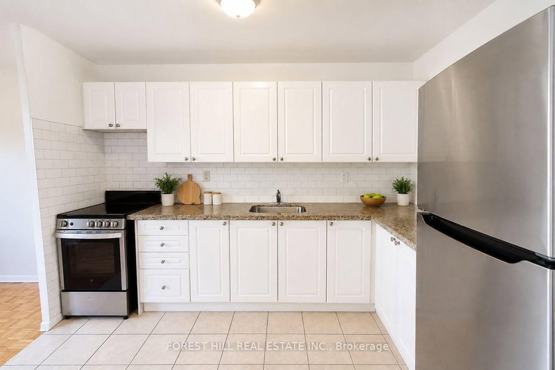 101 - 165 Barrington Avenue
