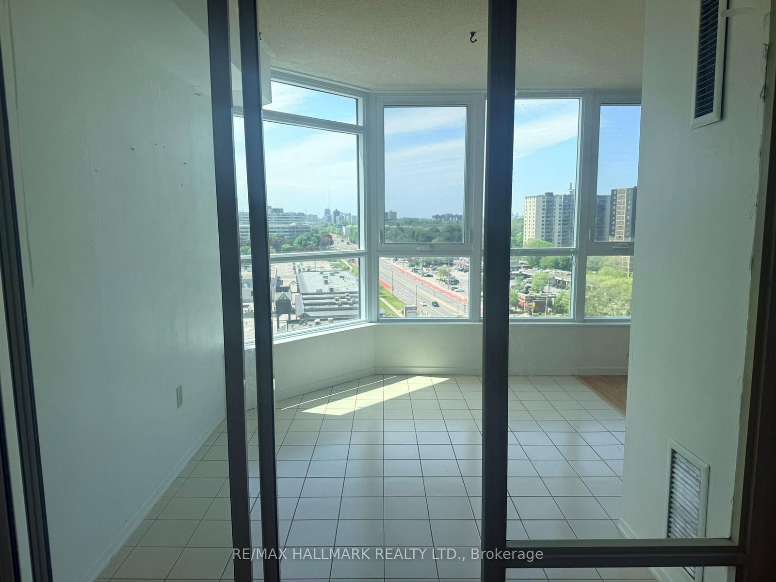 3231 Eglinton Avenue E • #1105 • Toronto, ON photo 13