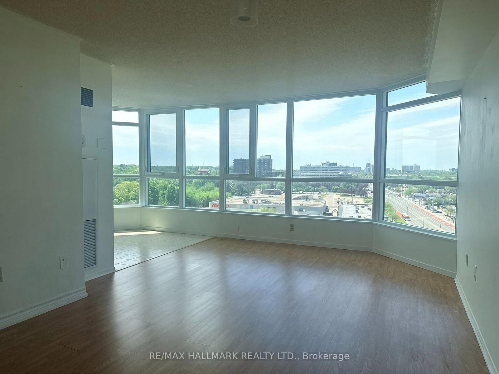 3231 Eglinton Avenue E • #1105 • Toronto, ON photo 17