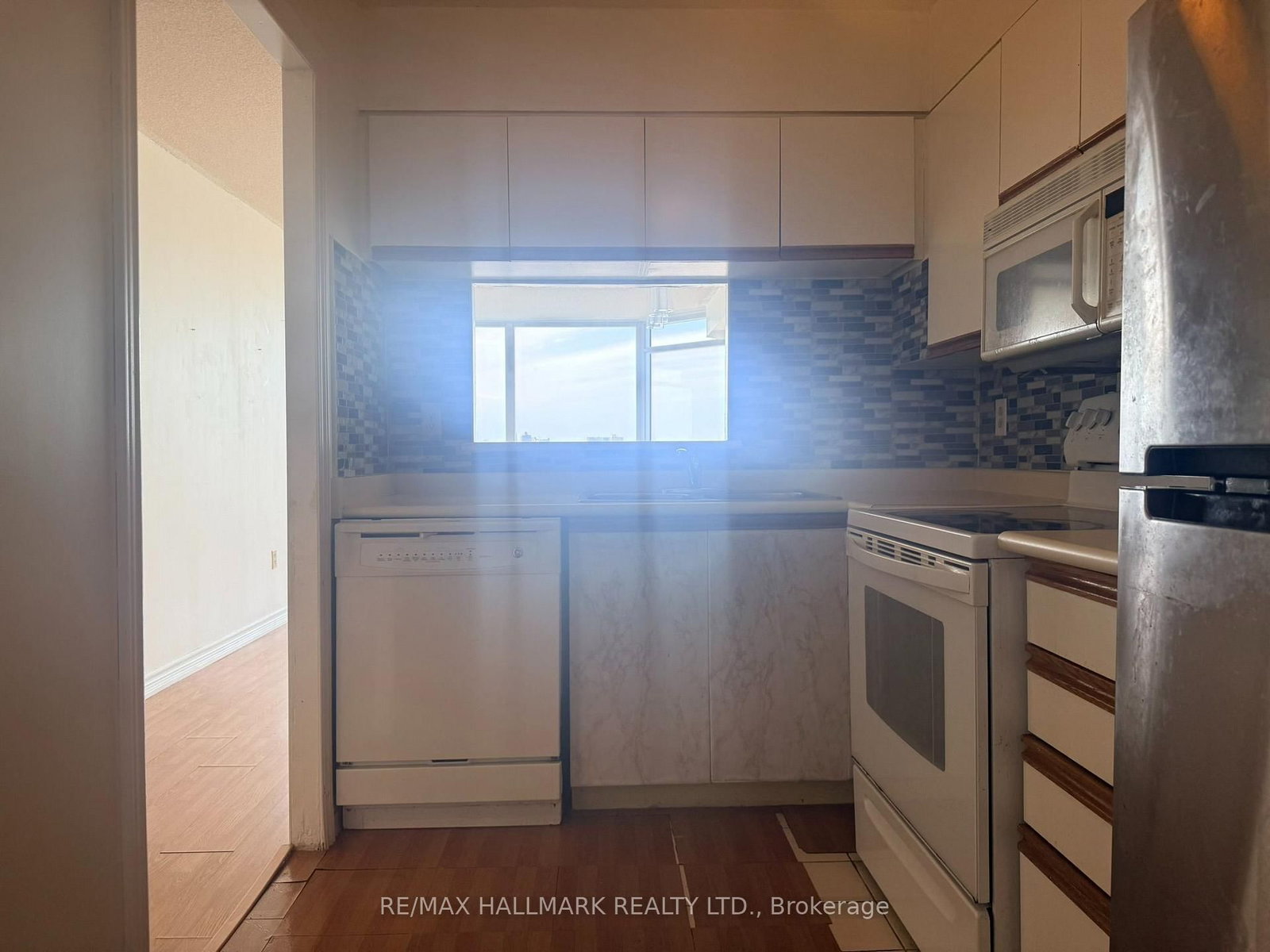 3231 Eglinton Avenue E • #1105 • Toronto, ON photo 8