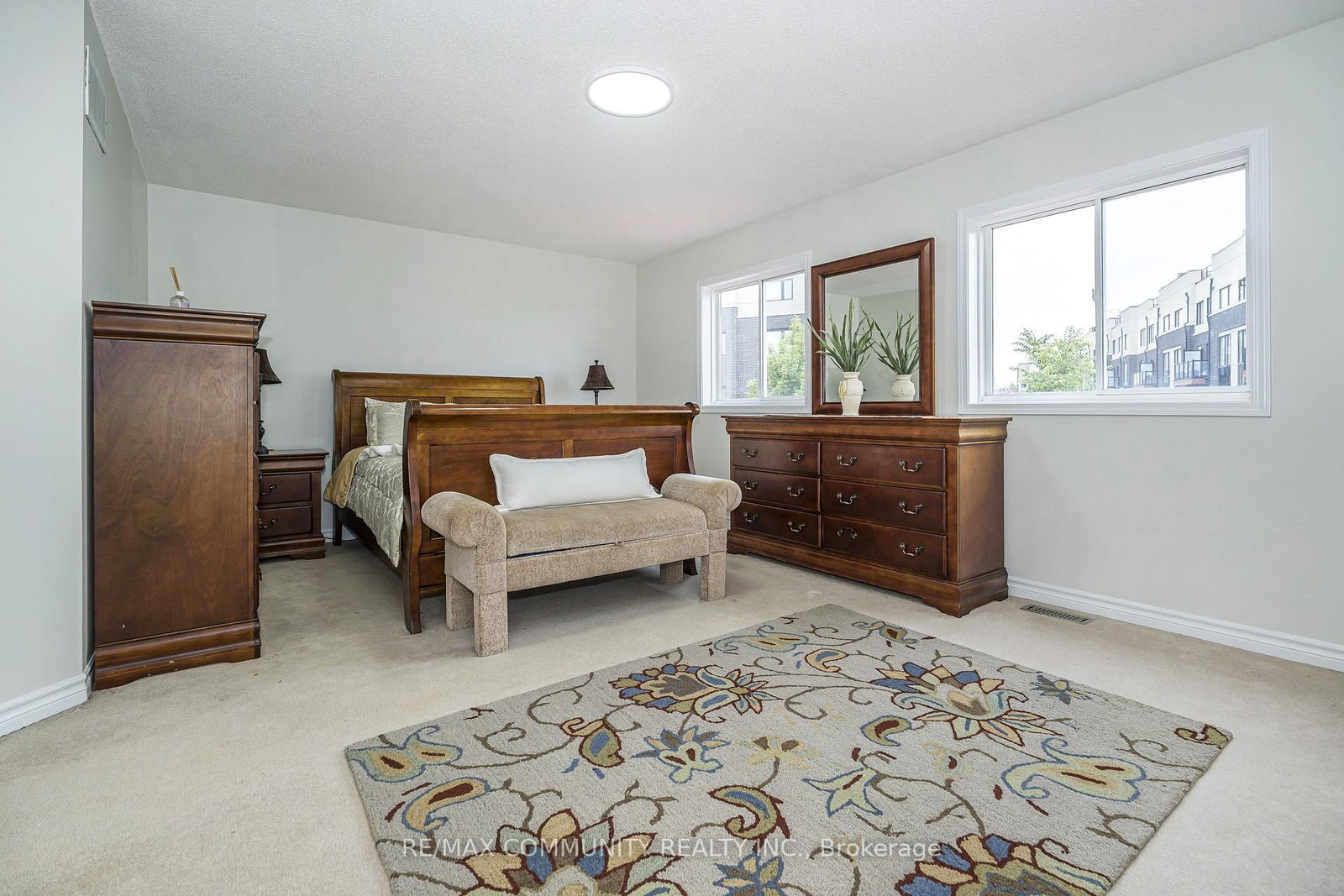 1597 Avonmore Square • Pickering, ON photo 12