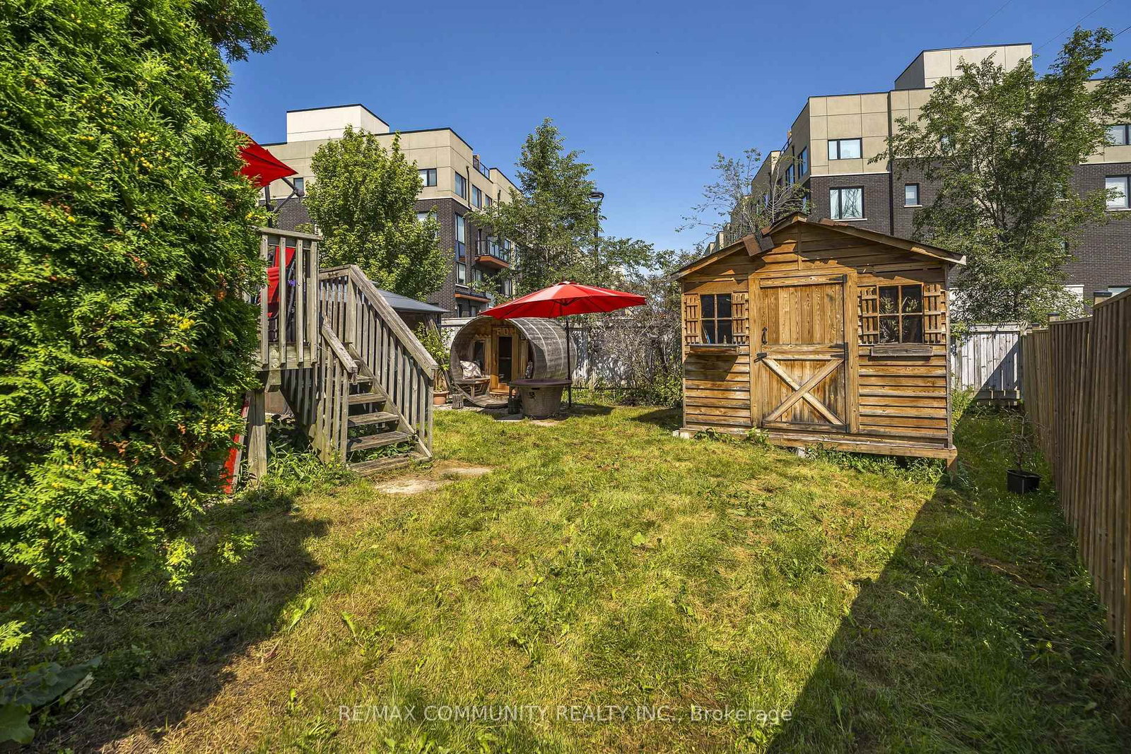 1597 Avonmore Square • Pickering, ON photo 27