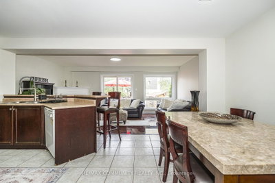 1597 Avonmore Square • Pickering, ON photo 6